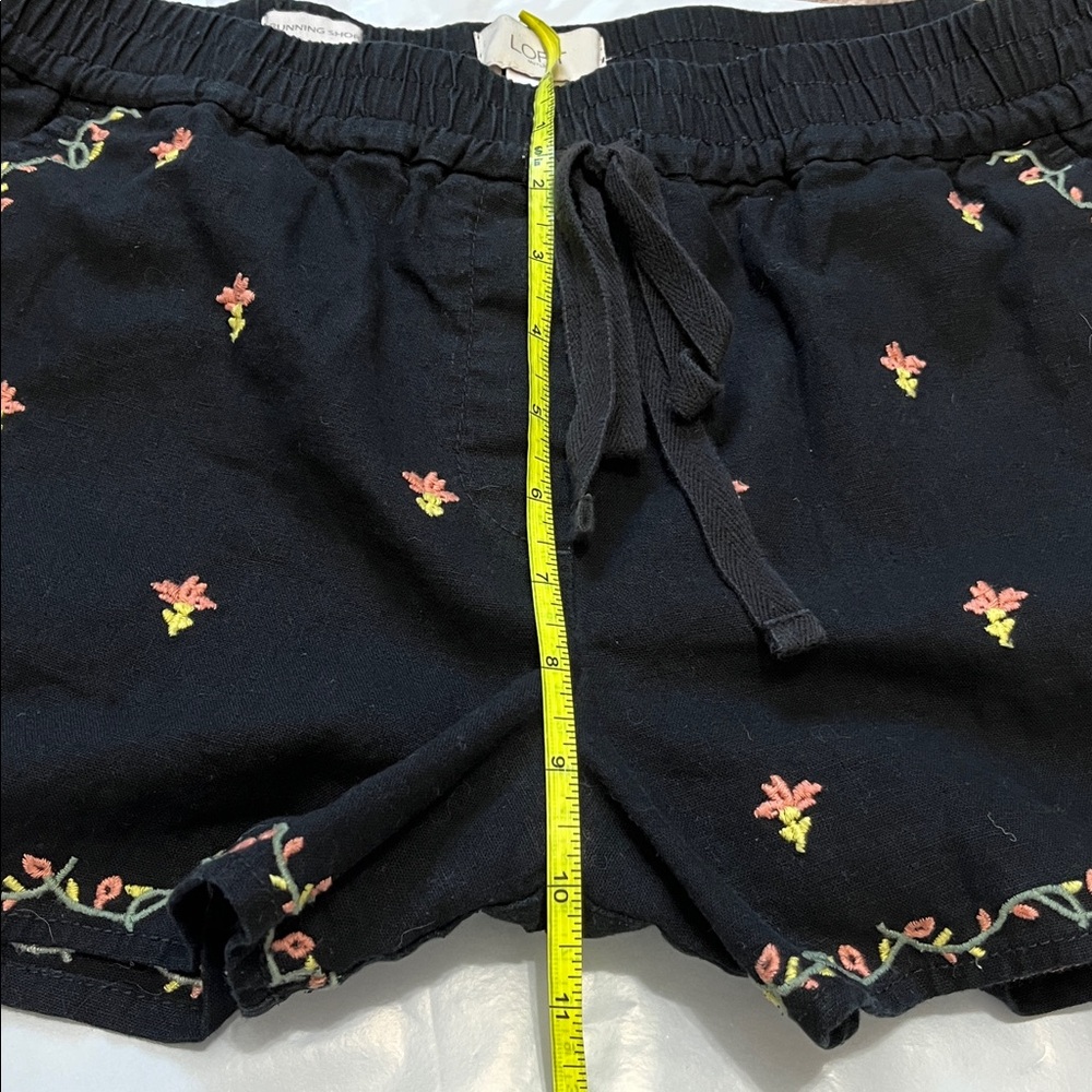 LOFT Outlet LINEN & COTTON Black Embroidered Floral Shorts Size Medium POCKETS - Picture 6 of 7